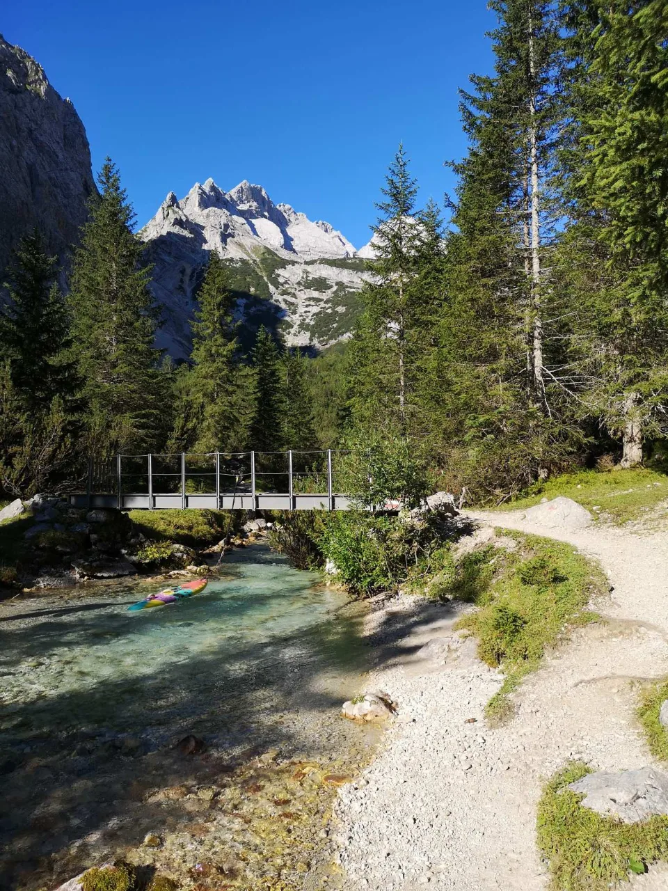 Noch einmal die Partnach, höher im Tal und schon nah an ihrer Quelle.